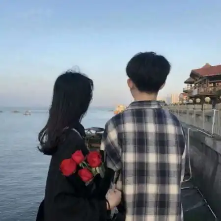 复古情侣头像一对,我偷了一个少女的心
