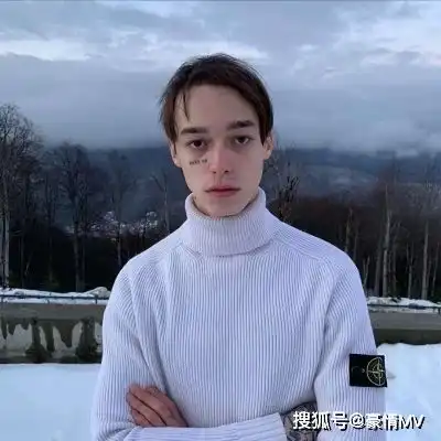 最新欧美情侣头像一人一张欧美情侣头像图片
