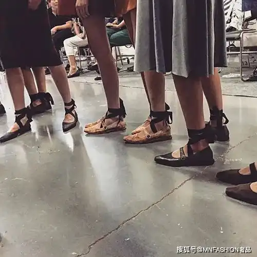 精品2021年,人手一双初恋鞋
