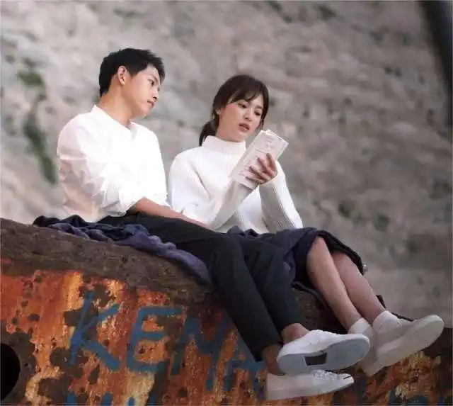 宋慧乔宋仲基离婚再完美的恋爱,也有不完美的婚姻

