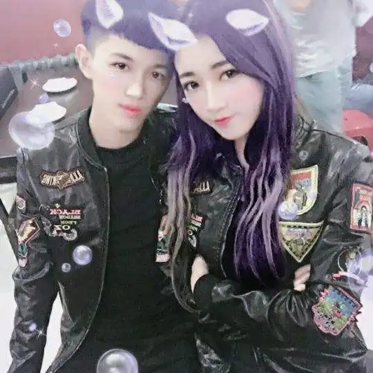 小伊伊击败同时段主播问鼎快手一姐其他女主播还有机会反超吗
