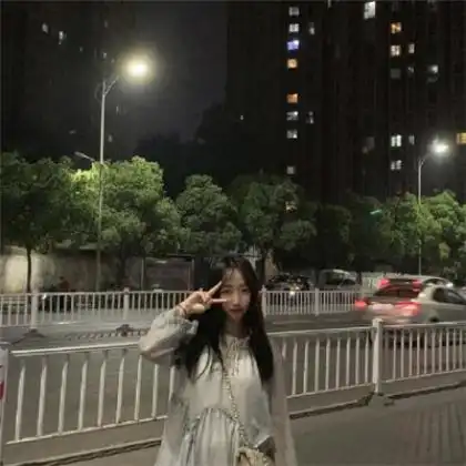 时尚潮流情侣头像两张,在一起是你和我的约定
