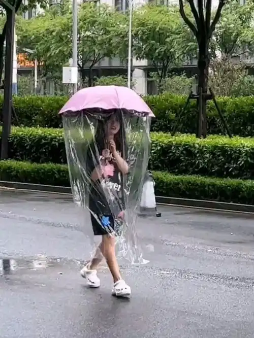 快手情侣搞笑日常
