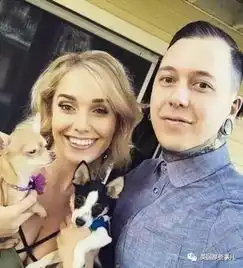 他用最惊喜的方式求婚,妹子也手握刺针,在他大腿上刺下回应这对情侣我站了

