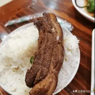 地方美食甏肉干饭,甏,这个字怎么读吃过才知道
