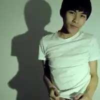 qq男生头像90后伤感男生专用qq头像
