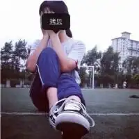 穿着牛仔的情侣头像不带头
