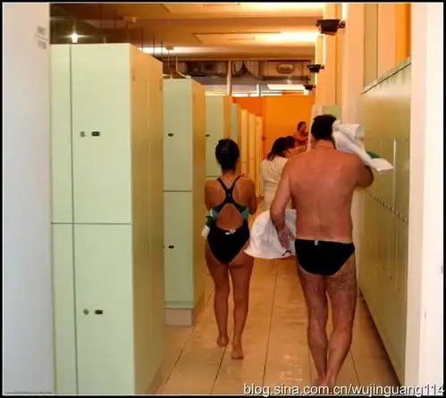 亲历瑞士蒸桑拿男女同浴组图
