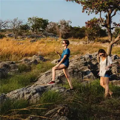 闺中密友闺蜜qq头像,一起旅游的闺蜜图片
