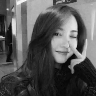 黑白女头像高冷黑白孤傲高冷御姐头像
