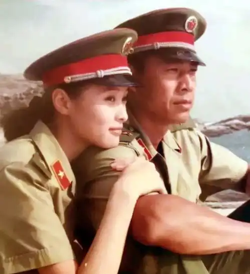 演技太好也要被骂49岁的她至今未婚,却成了人人喊打的小三
