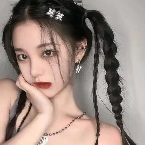 女生头像每个人都向周公许愿早睡

