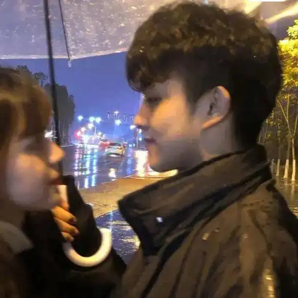宝藏情侣头像

