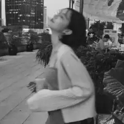 最新灰色系列女生qq头像超拽灰色
