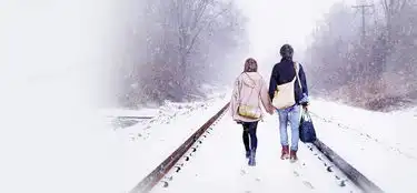 唯美雪地里的情侣背影背景图片素材免费下载jpg格式1920891像素熊猫办公
