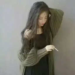 偶尔合群
