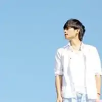 求这个图片的情侣头像
