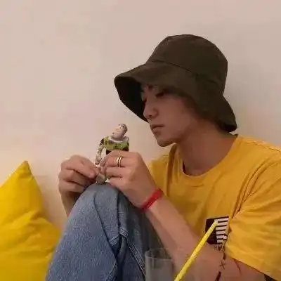 男生头像你说雨会不会难过
