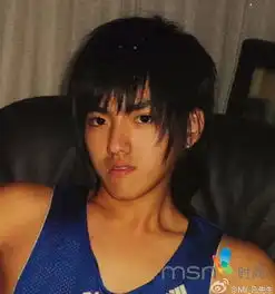 杀马特版吴亦凡你见过吗
