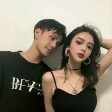 抖音最火情侣头像
