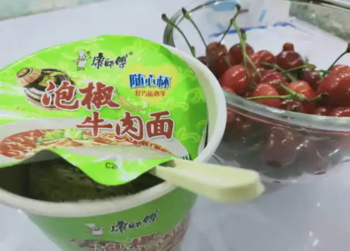 520单身女孩含泪吃的美食,泡面最火爆,图6才是快乐源泉
