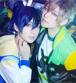 求cosplay情侣头像
