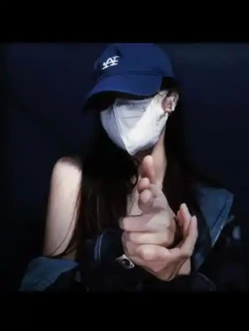 戴帽子头像来了头像女头氛围感头像艾特闺蜜
