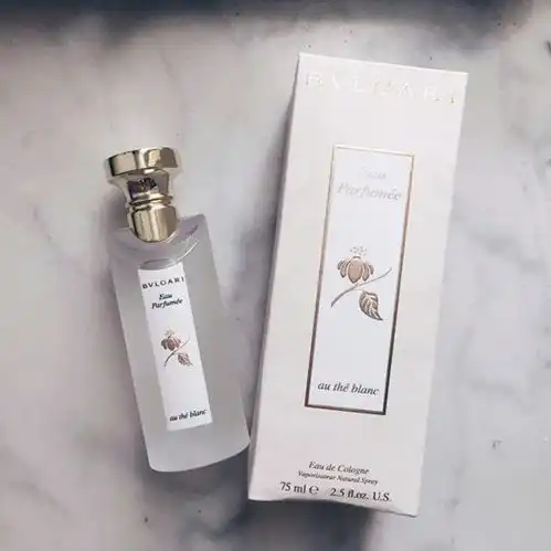 情侣装穿腻了,情侣香水有试过吗盘点那些闻起来像情侣的cp香水

