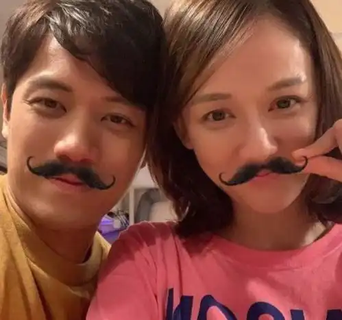陈乔恩带富二代男友见好友,与郑元畅合体晒照,他留言祝福藏玄机
