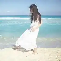 幽默笑话本人男,五年前听邻居姐姐说她是干理发的
