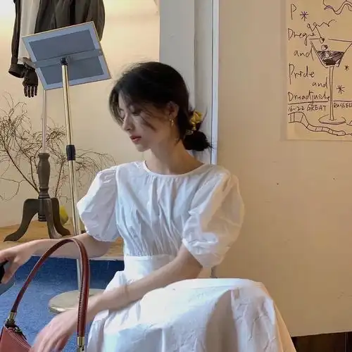 高级小众女生头像
