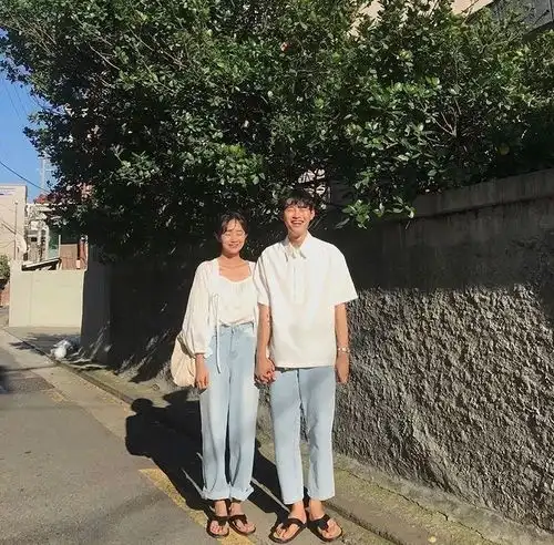 49套初秋气质穿搭,高级又时髦

