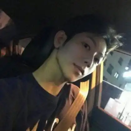 个性落寞的男生头像,所谓寂寞只是有点伤心吧了
