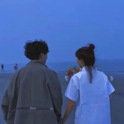 雾奈唯美蓝色小清新头像图
