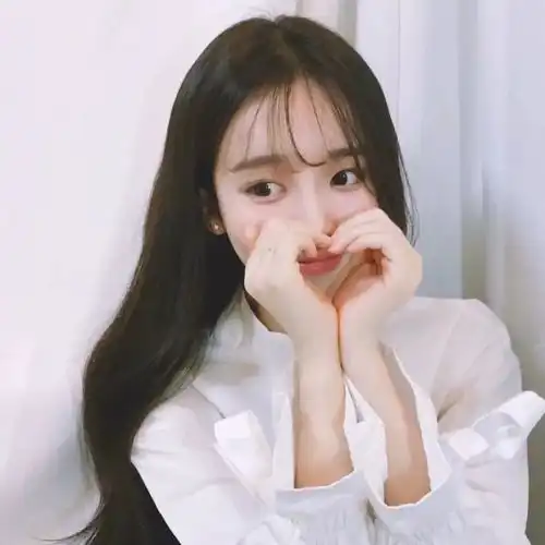 ins风韩范女生头像
