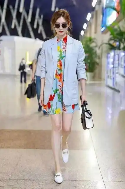 保暖是关键如何在早春穿上美美的裙子

