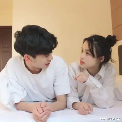 如果你拿我不当回事,我会以同样的方式对你爱情飞蛾扑火恋人网易订阅
