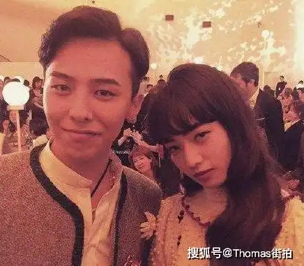 权志龙和小松菜奈的合照,关于他俩的时尚,情侣时髦穿搭启示录
