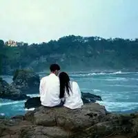 干嘛一直偷看我情侣头像微信头像图片大全
