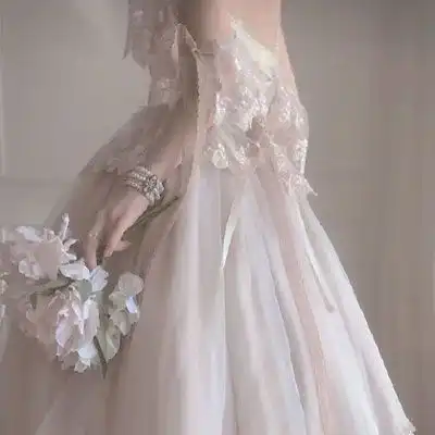 婚纱头像女生唯美穿婚纱礼服的女生头像霸气冷艳
