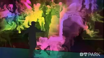 交互式视觉艺术在一片梦幻的彩色波澜里尽情摇摆
