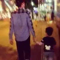 情侣头像抱小孩的一对微信头像图片大全
