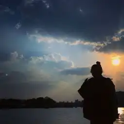 看上去就很幸福的情侣头像真想把全世界给你
