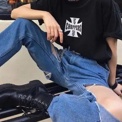 低调霸气情侣头像,个性社会人一对两张的
