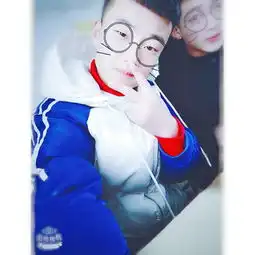 qq头像模糊怎么回事
