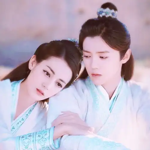 小清新格子衫萌娃子

