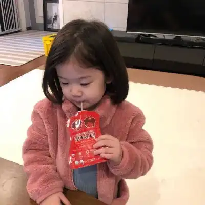 吃东西萌娃头像
