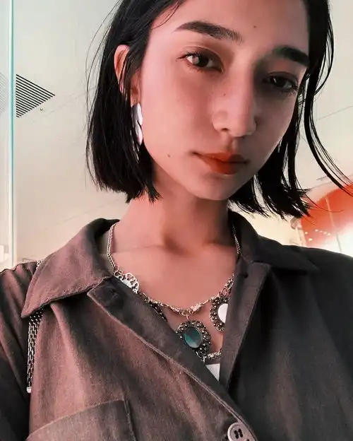 这个女人让我一见钟情,穿搭能力高的不得了
