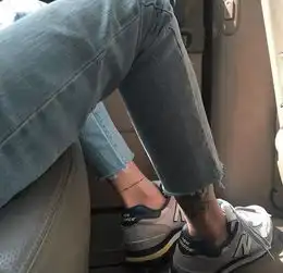 背景图遇到步伐一致的人很重要
