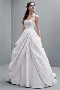 王薇薇旗下副牌发布2014秋冬婚纱礼服系列服装
